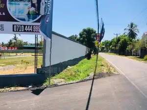 කුරුණෑගල නගරයෙන් පදිංචියට ඉඩමක්