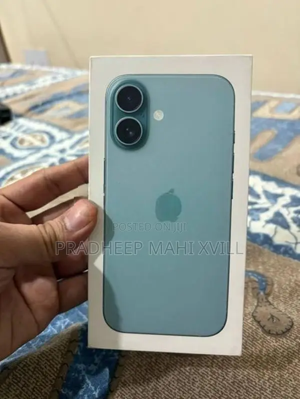 Apple iPhone 16 256GB (Used)