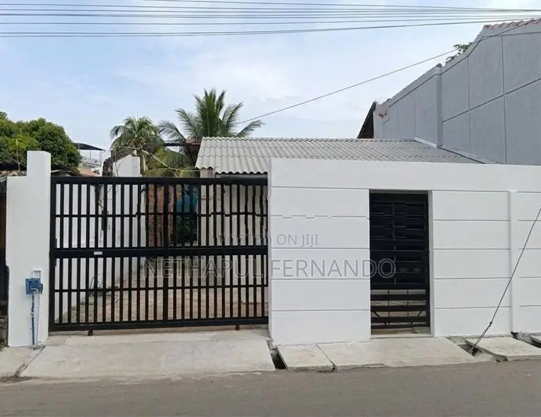 Premium Land For Sale in Colombo 05