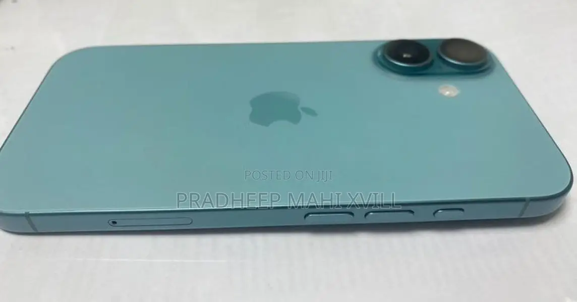 Apple iPhone 16 256GB (Used)