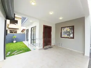 Architecture Designed Luxury Three Story House Kesbewa