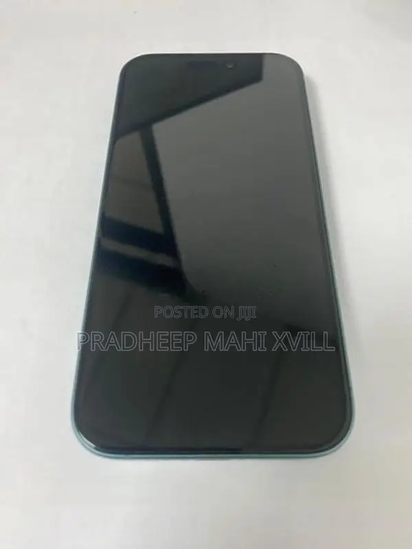 Apple iPhone 16 256GB (Used)