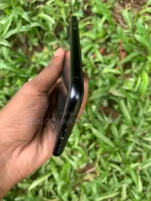 Apple iPhone XR (Used)