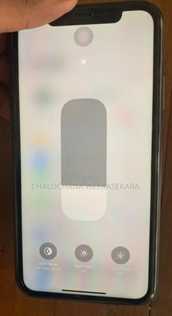 Apple iPhone XR (Used)