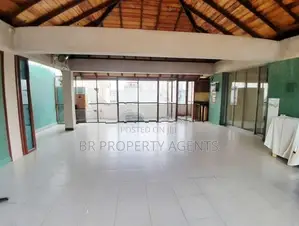 Commercial Building for Sale in Colombo 13