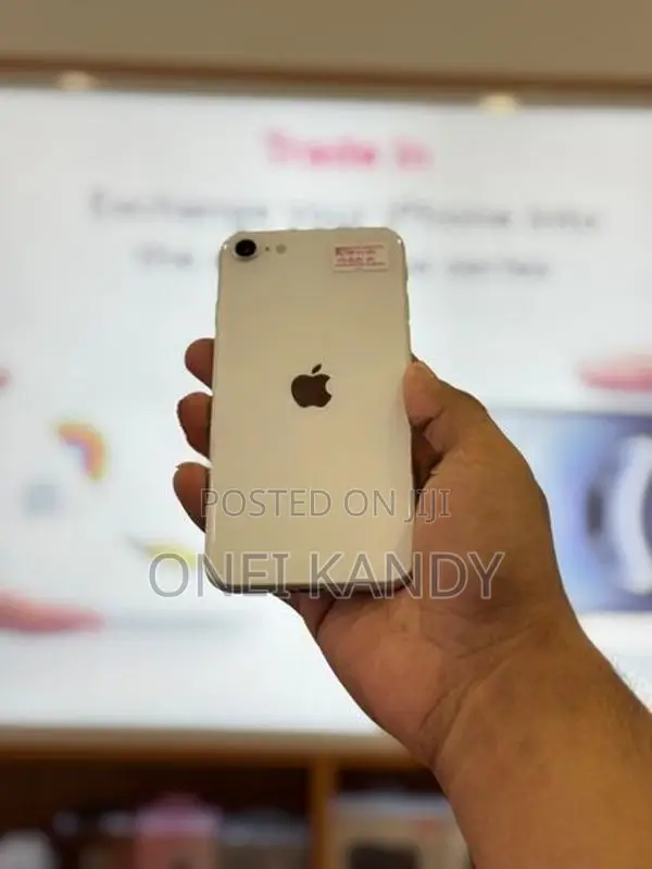 Apple iPhone SE 2 256GB (Used)