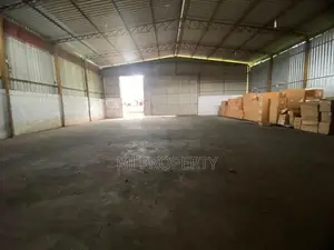 ( Gc-1095) Valuable Commercial Storage Building Rent in Meegoda