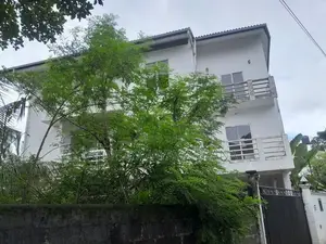 3 Story House for Rent Mawatha