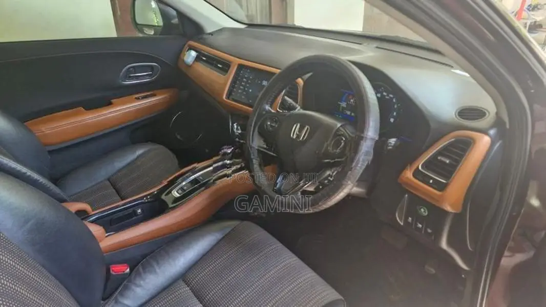 Honda Vezel Z Orange Pack 2014