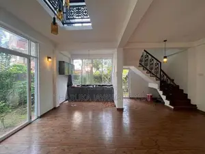 3 Story House for Rent Mawatha