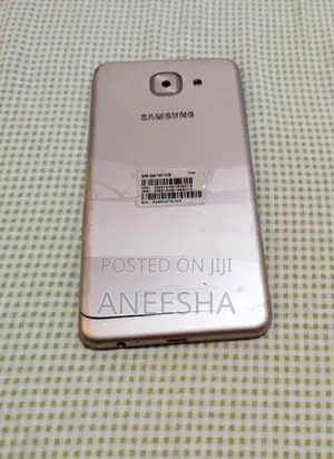Samsung Galaxy J7 (Used)