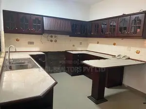 5 Bedroom House for sale in Colombo 08 (EM035AC)