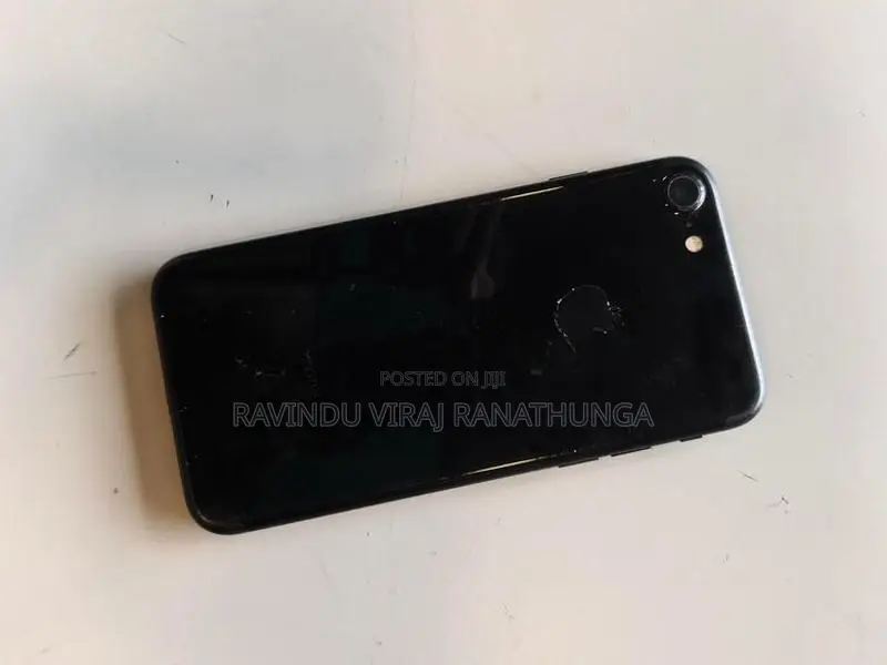 Apple iPhone 7 (Used)