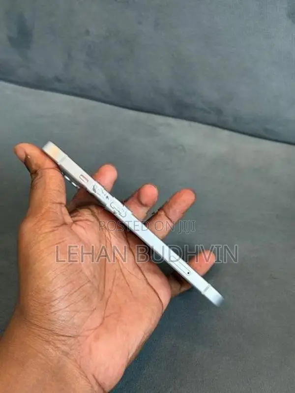 Apple iPhone 15 (Used)