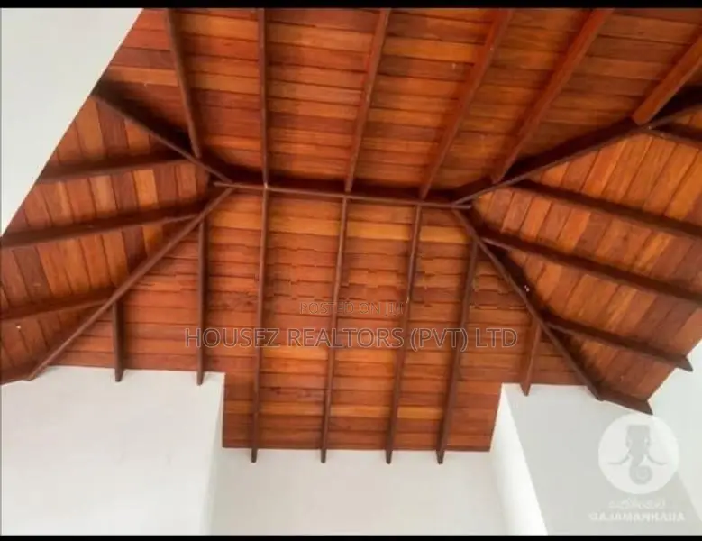 Luxury 5-Bedroom House for Sale in Yakkala, Gampaha
