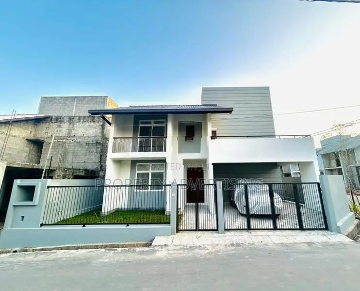 Katunayake Brand New Two Story House For Sale In Gated Community**