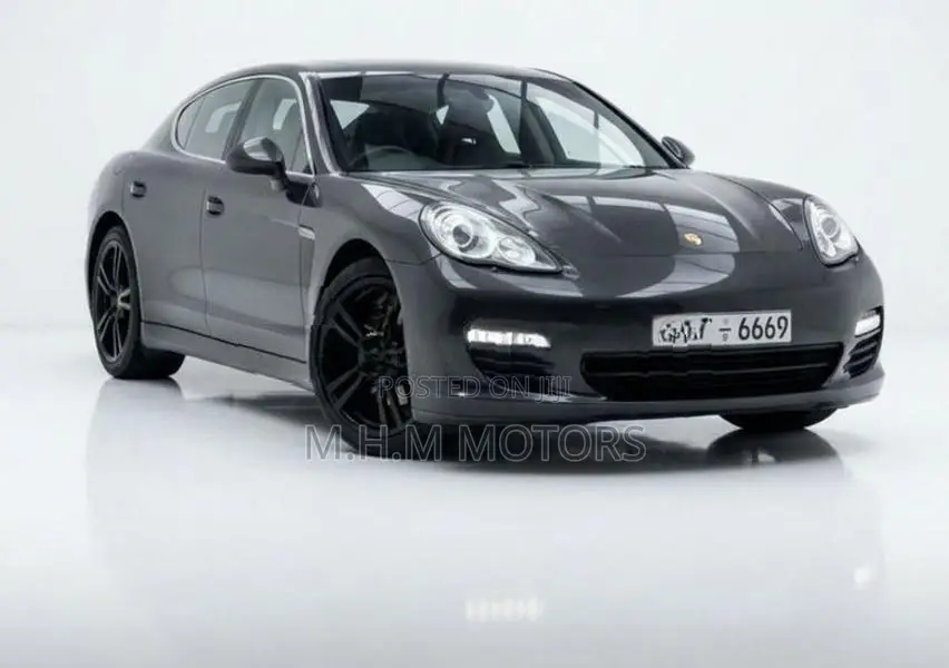 Porsche Panamera 2011