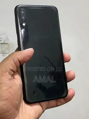 Samsung Galaxy A10 (Used)