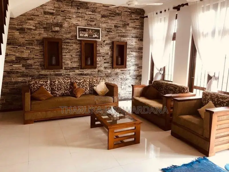 Fully Furnished Modern 3story House with Solar Power Malabe