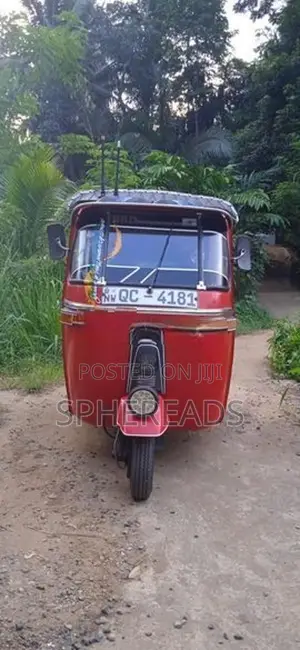 Bajaj RE 2 Stroke 2005