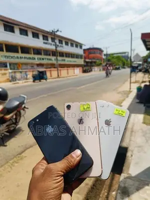 Apple iPhone 8 (Used)