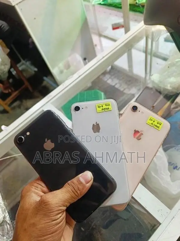 Apple iPhone 8 (Used)