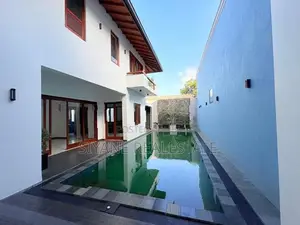 Luxury 3 Storey Residence with Rooftop,bar and Pool-Kotte
