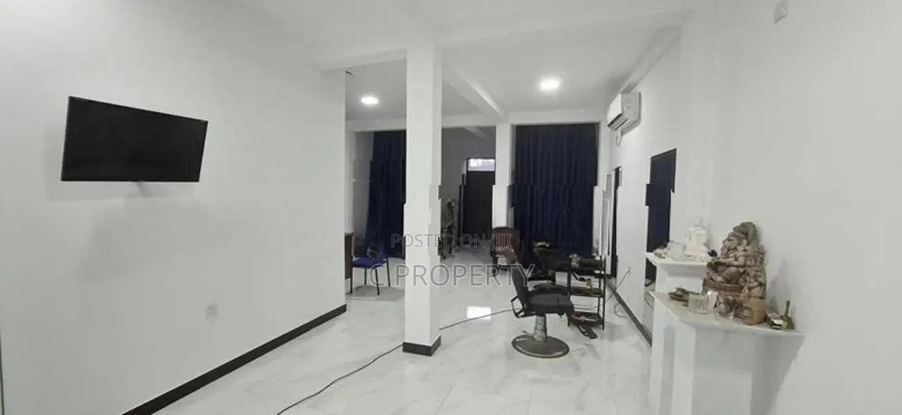 Office for Rent in Boralesgamuwa