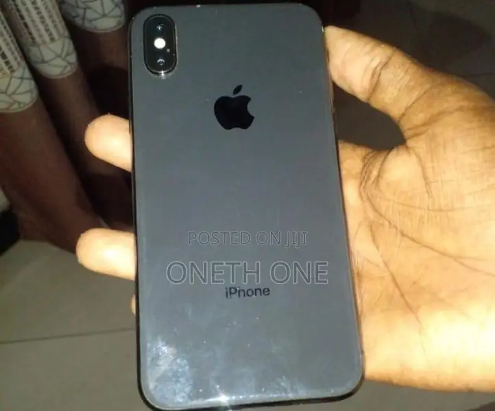 Apple iPhone X (Used)