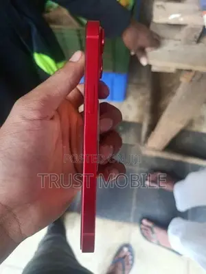 Apple iPhone 14 (Used)