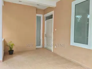 3 Bedroom Modern House for Rent (unfurnished) - Mapanawathura, Kandy
