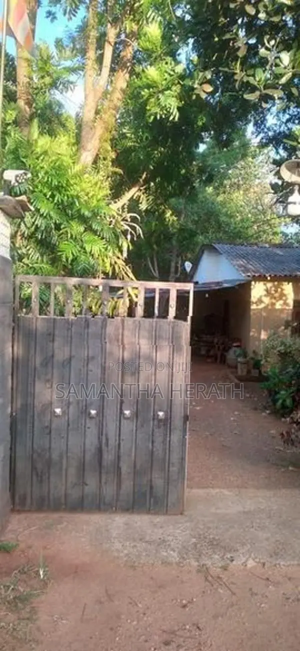 House with Land for Sale Anuradhapura