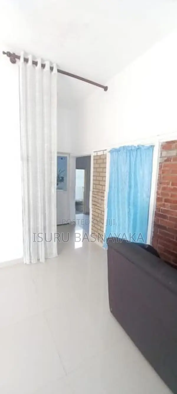 02 Bed Rooms House for Rent Piliyandala