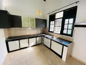 3 Bedrooms Hous Rent Nugegoda Old Kasbewa Road Dalkada