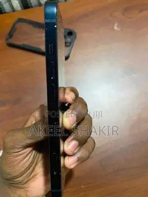 Apple iPhone 13 (Used)