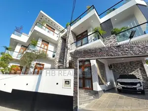 Architecture Designed Super Luxury Three Story House