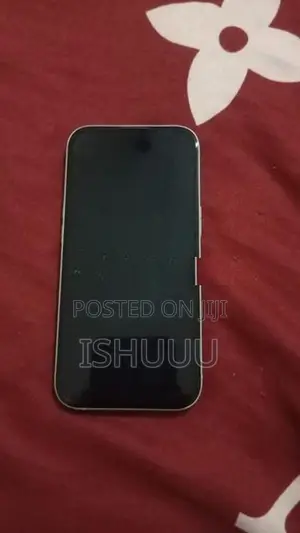Apple iPhone 15 (Used)