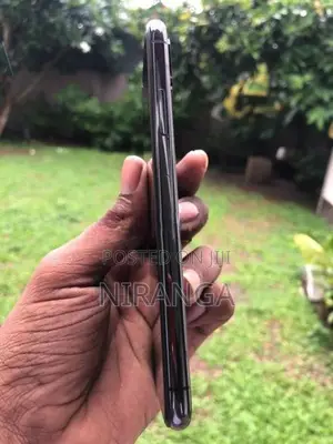 Apple iPhone X (Used)