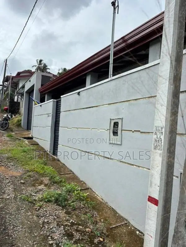Brand New Luxury Single‑Story House – Kahathuduwa