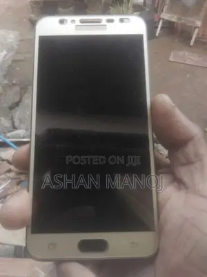 Samsung Galaxy J7 Prime (Used)