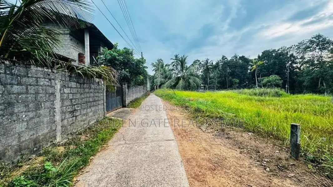 Kalagedihena Best Residential Land for Sale