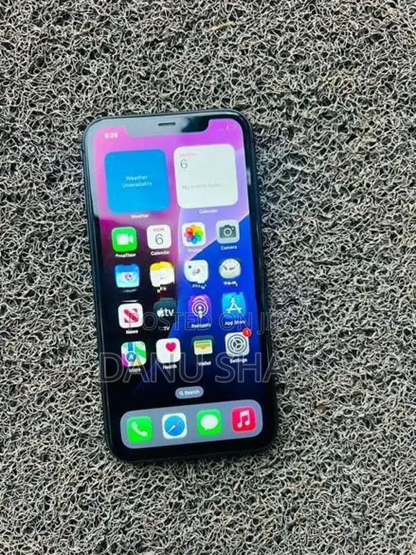 Apple iPhone 11 (Used)