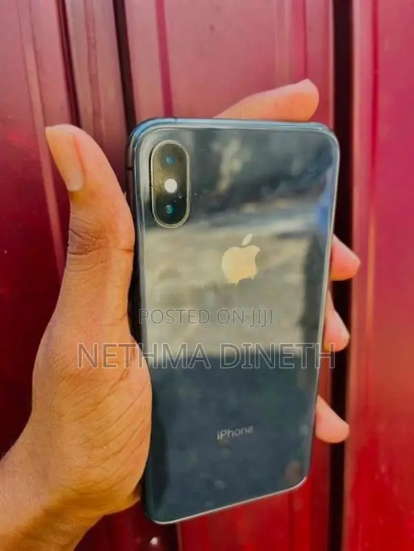 Apple iPhone XS (Used)