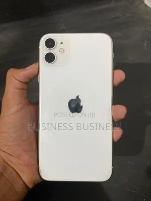 Apple iPhone 11 64GB (Used)