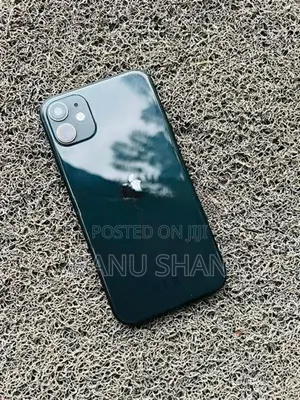 Apple iPhone 11 (Used)