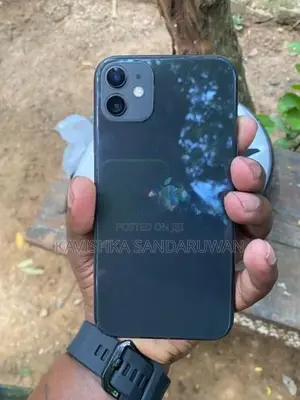 Apple iPhone 11 (Used)