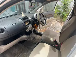 Toyota Passo 2005