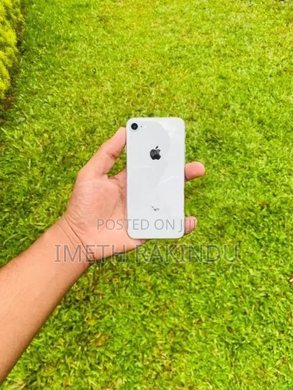 Apple iPhone 8 (Used)