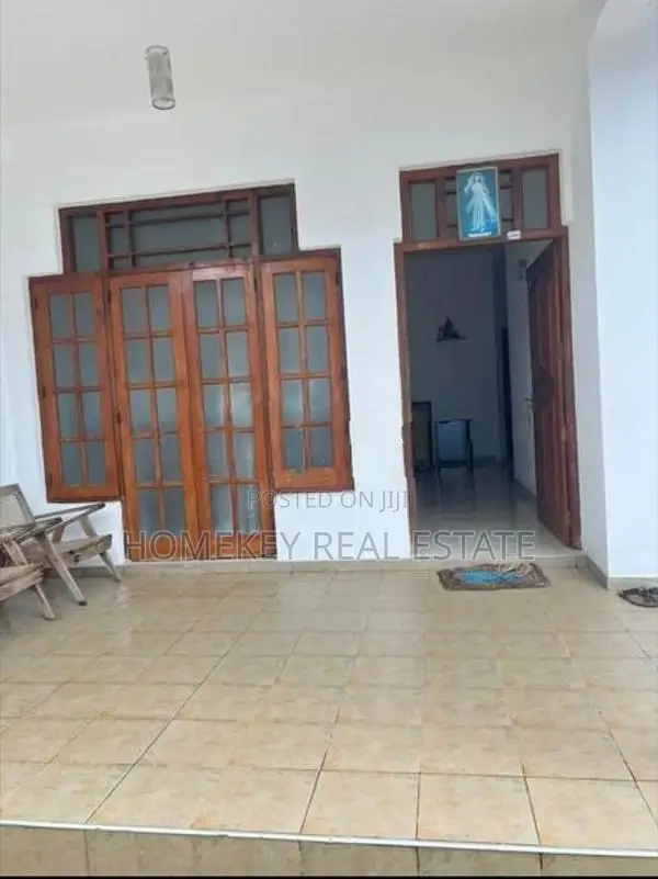 Colombo 15 Mattakkuliya Two Story House for Sale