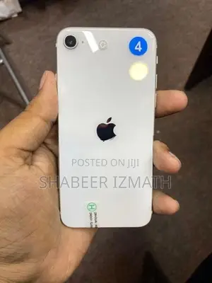 Apple iPhone SE 2 (Used)